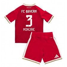 Bayern Munich Kim Min-jae #3 Hemmaställ Barn 2026-27 Korta ärmar (+ Korta byxor)